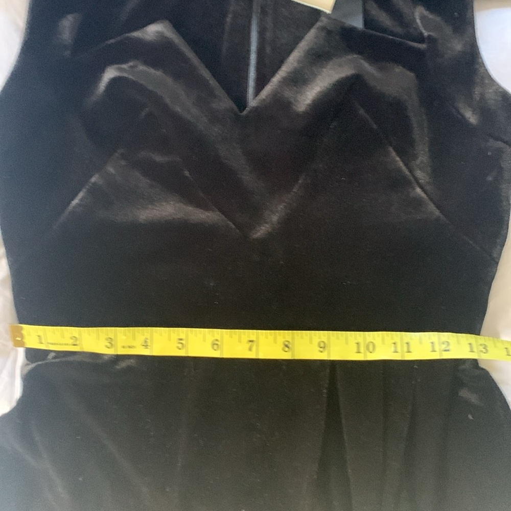 Black Halo dress - Picture 9 of 12